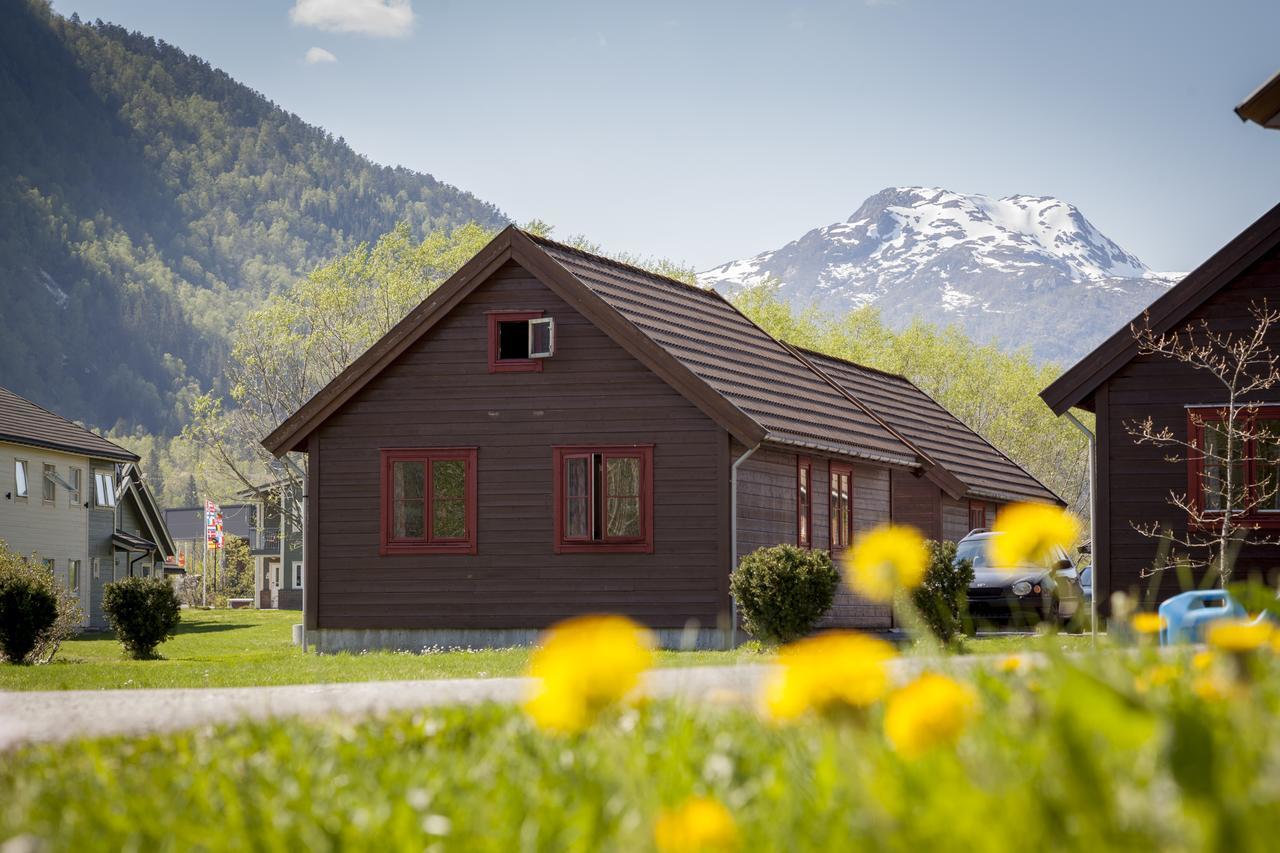 Forde Gjestehus Og Camping Luaran gambar