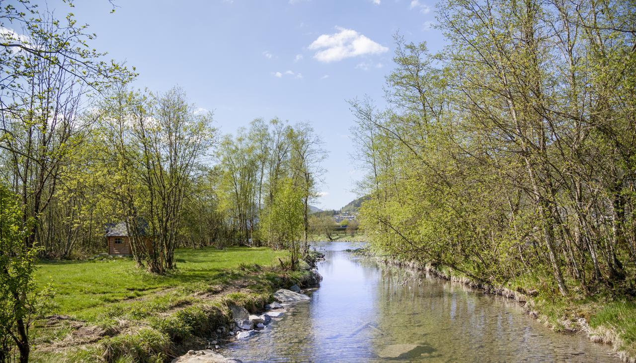 Forde Gjestehus Og Camping Luaran gambar
