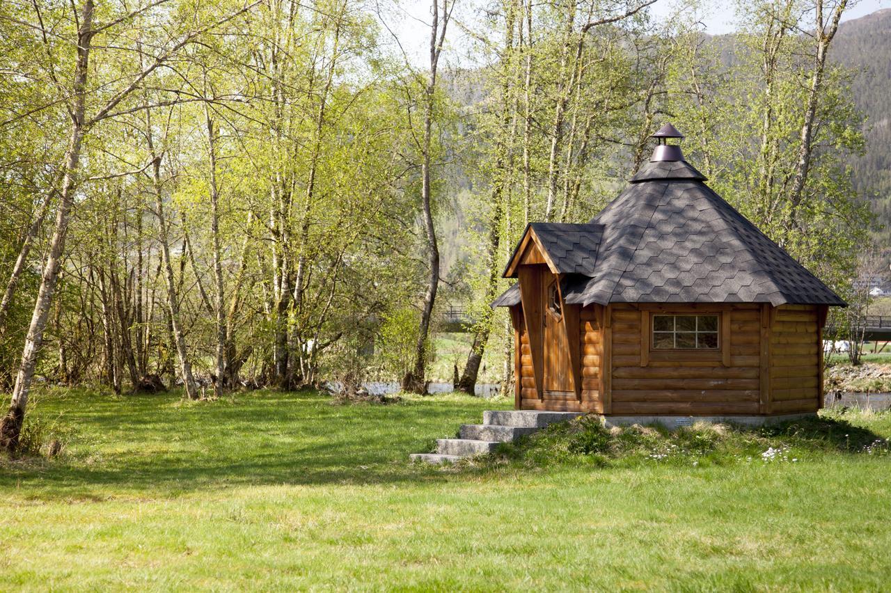 Forde Gjestehus Og Camping Luaran gambar