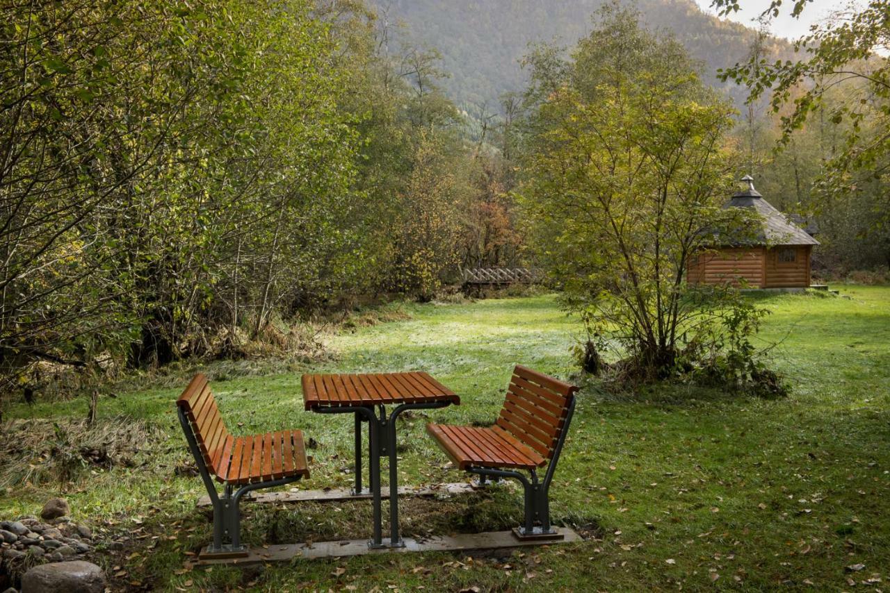 Forde Gjestehus Og Camping Luaran gambar